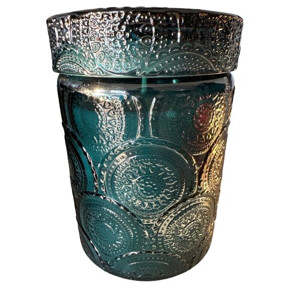 Leoben Spiced Cashmere 18oz Candle No 36 Soy Wax Blend Cut Glass Teal Jar 1-Wick - Picture 2 of 7